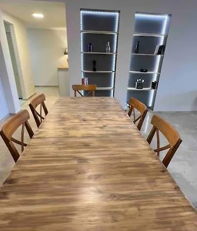 3 Bdr 150 Sq M Close To The Sea With Swimming Pool Near Marbella 公寓 埃斯特波纳